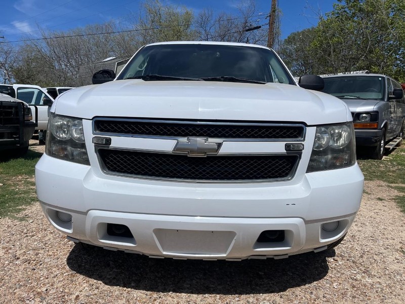 Chevrolet Tahoe Vehicle Image 02