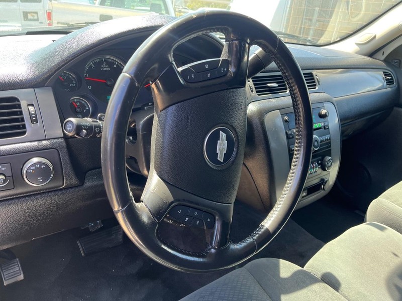 Chevrolet Tahoe Vehicle Image 08