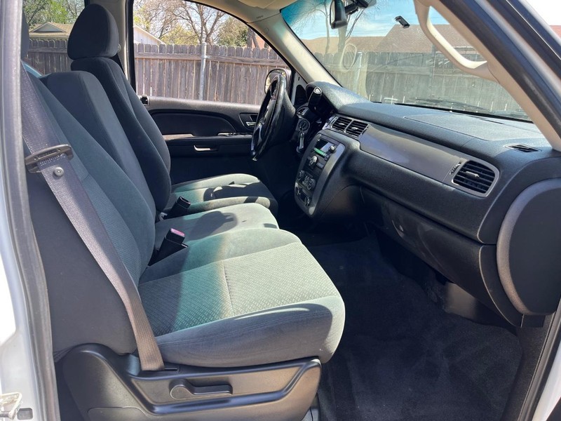 Chevrolet Tahoe Vehicle Image 10