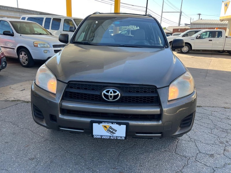 Toyota RAV4 Vehicle Image 02