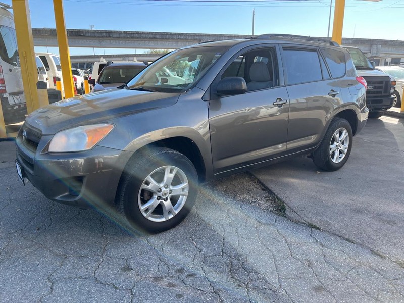 Toyota RAV4 Vehicle Image 03