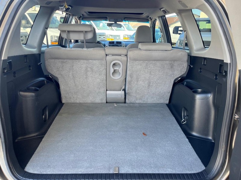 Toyota RAV4 Vehicle Image 07