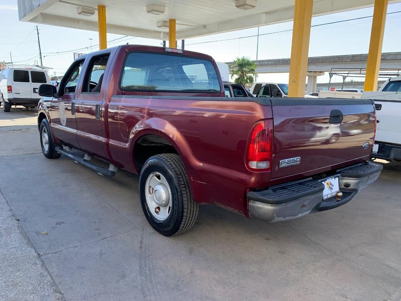 Ford Super Duty F-250 Vehicle Image 06
