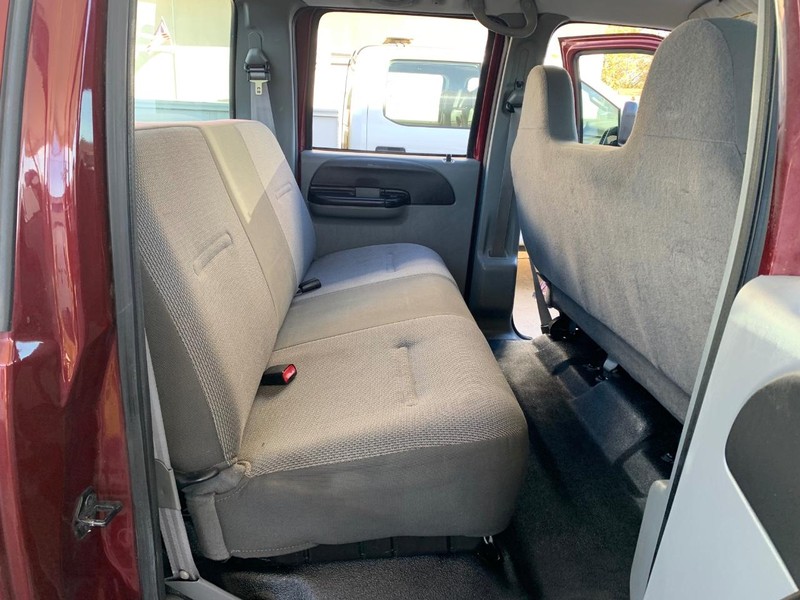 Ford Super Duty F-250 Vehicle Image 10