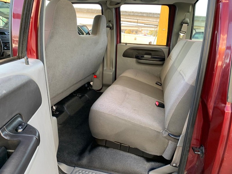 Ford Super Duty F-250 Vehicle Image 11