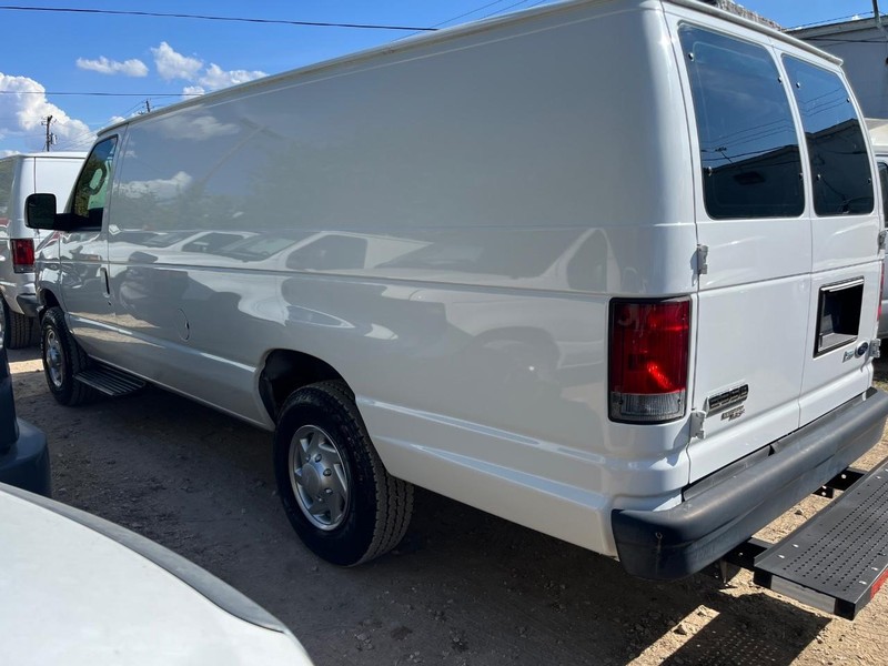 Ford Econoline Cargo Van Vehicle Image 05