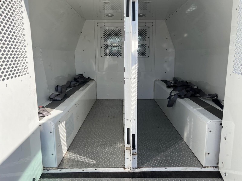 Ford Econoline Cargo Van Vehicle Image 11