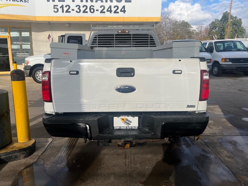 Ford Super Duty F-250 SRW Vehicle Image 04