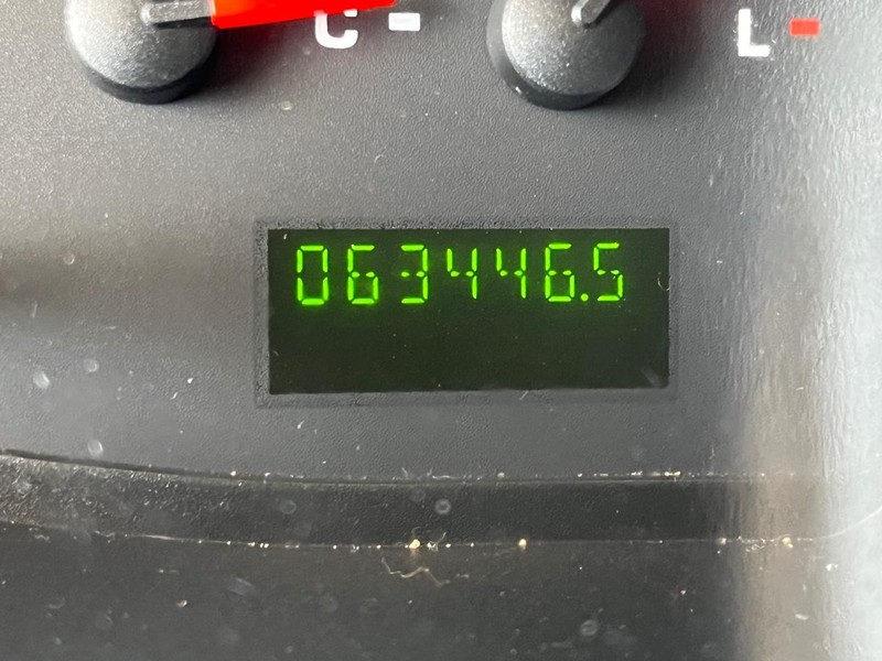 Ford Econoline Wagon Vehicle Image 16