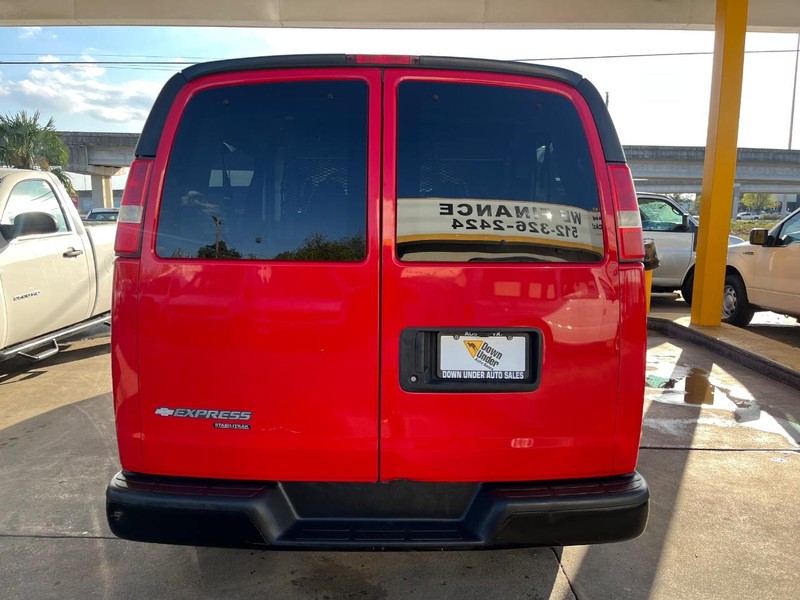 Chevrolet Express Passenger Vehicle Image 05
