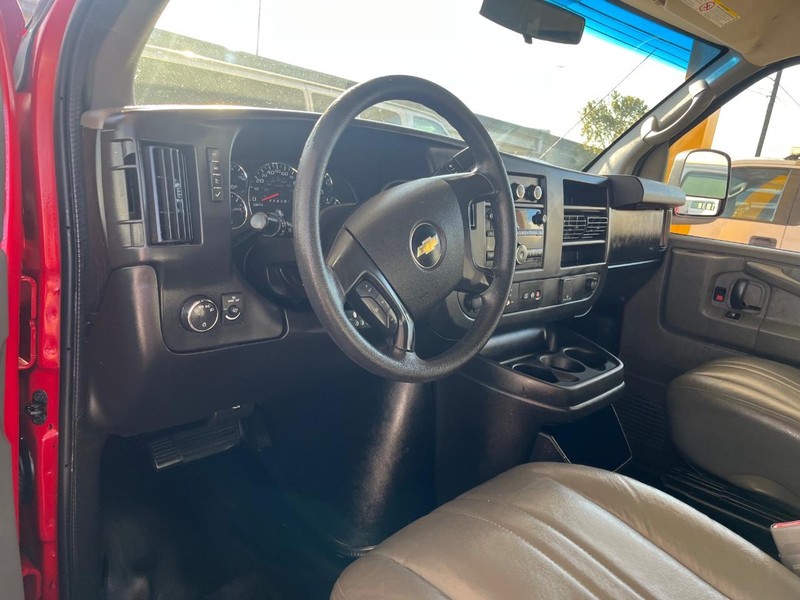 Chevrolet Express Passenger Vehicle Image 07