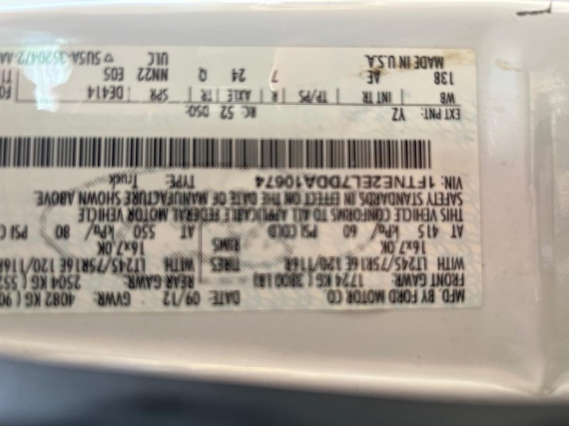 Ford Econoline Cargo Van Vehicle Image 15