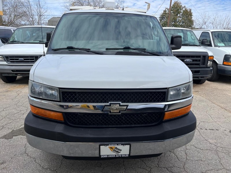 Chevrolet Express Cargo Van Vehicle Image 02
