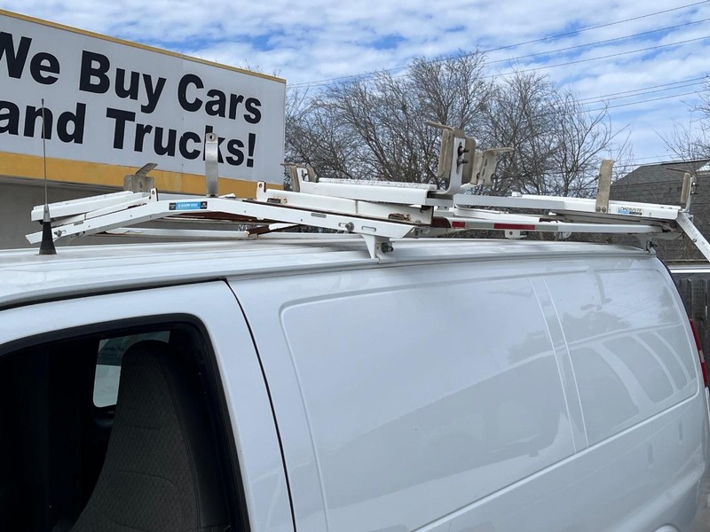 Chevrolet Express Cargo Van Vehicle Image 12