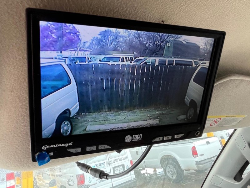 Chevrolet Express Cargo Van Vehicle Image 13