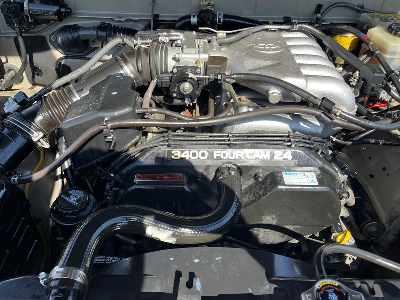 Toyota 4Runner Vehicle Image 12