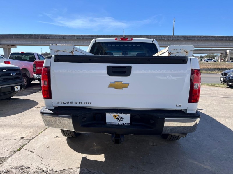 Chevrolet Silverado 1500 Vehicle Image 05