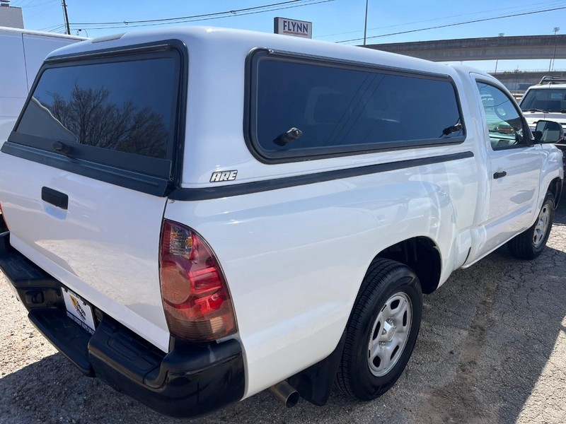 Toyota Tacoma Vehicle Image 06