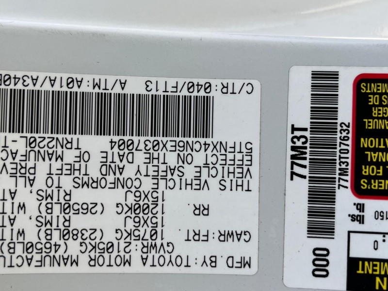 Toyota Tacoma Vehicle Image 13