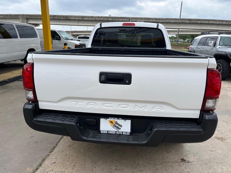 Toyota Tacoma Vehicle Image 05