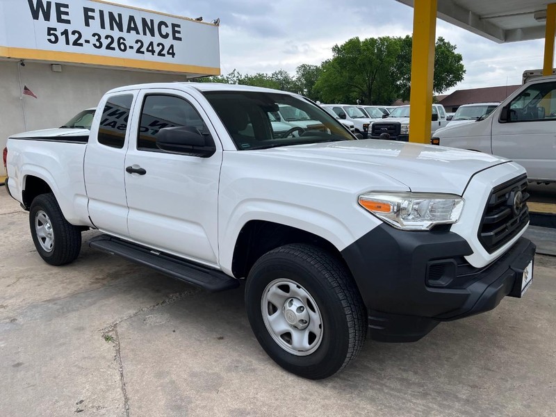 Toyota Tacoma Vehicle Image 06