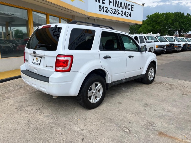 Ford Escape Vehicle Image 04