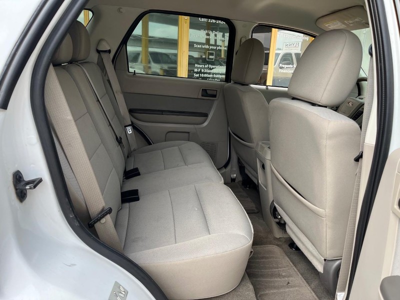 Ford Escape Vehicle Image 10