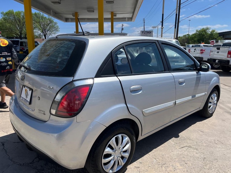 Kia Rio Vehicle Image 04