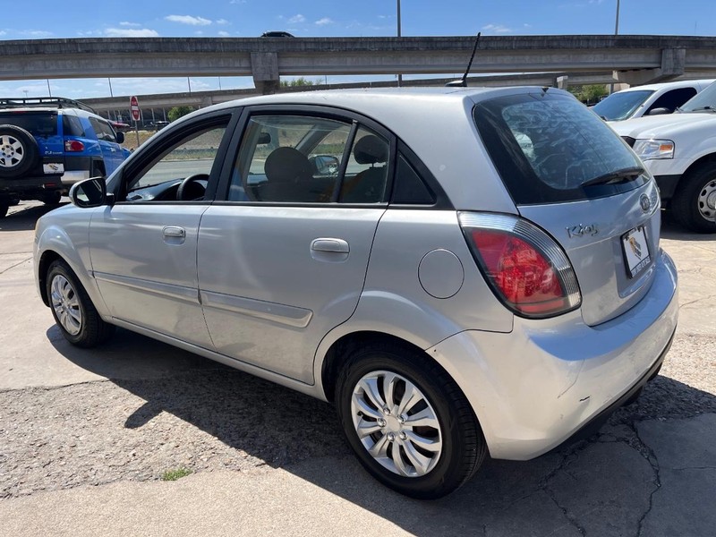 Kia Rio Vehicle Image 06