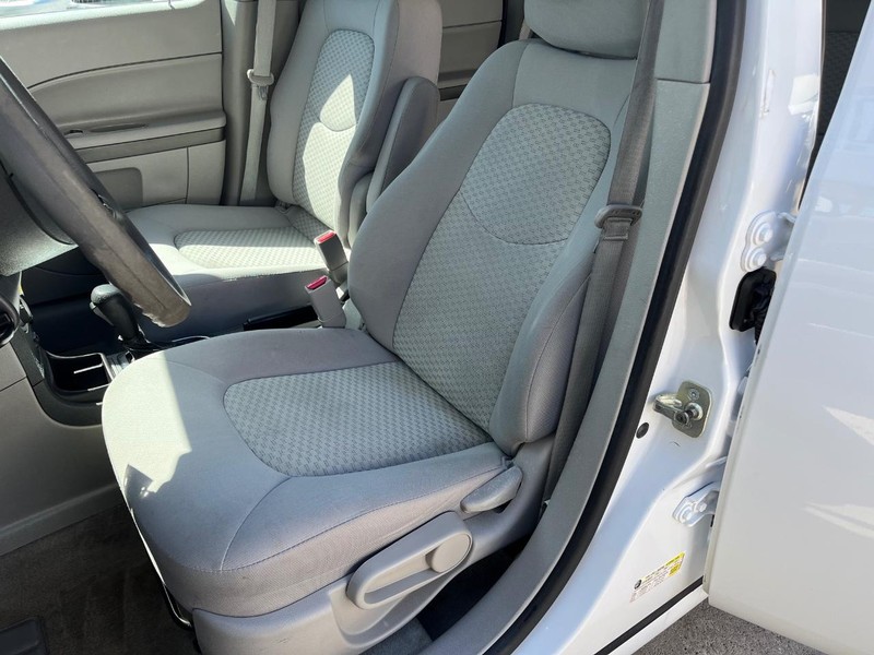 Chevrolet HHR Vehicle Image 10