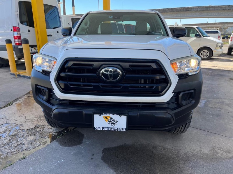 Toyota Tacoma 2WD Vehicle Image 02