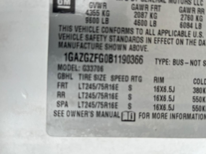 Chevrolet Express Passenger Vehicle Image 12