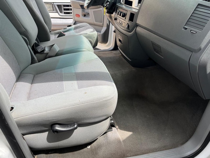 Dodge Ram 2500 Vehicle Image 07