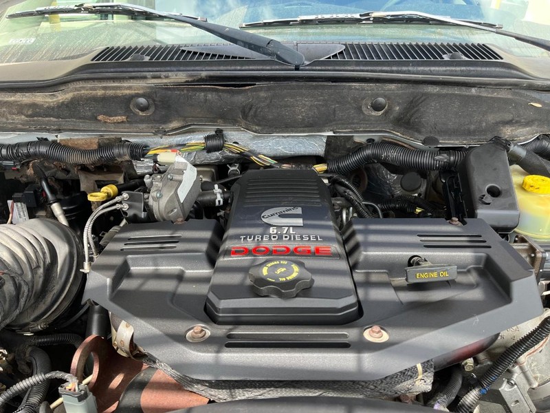 Dodge Ram 2500 Vehicle Image 12