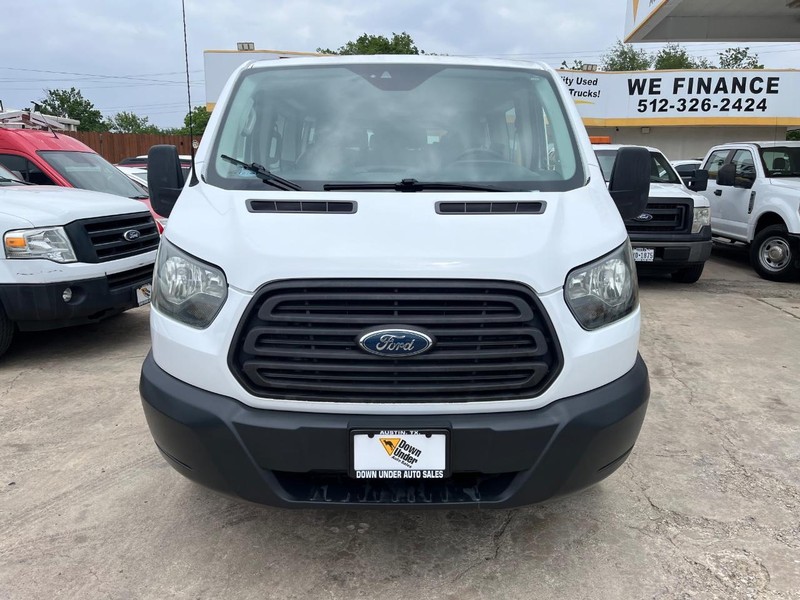 Ford Transit Wagon Vehicle Image 02