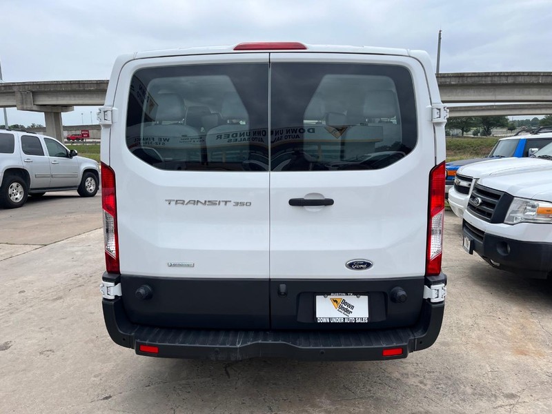 Ford Transit Wagon Vehicle Image 05