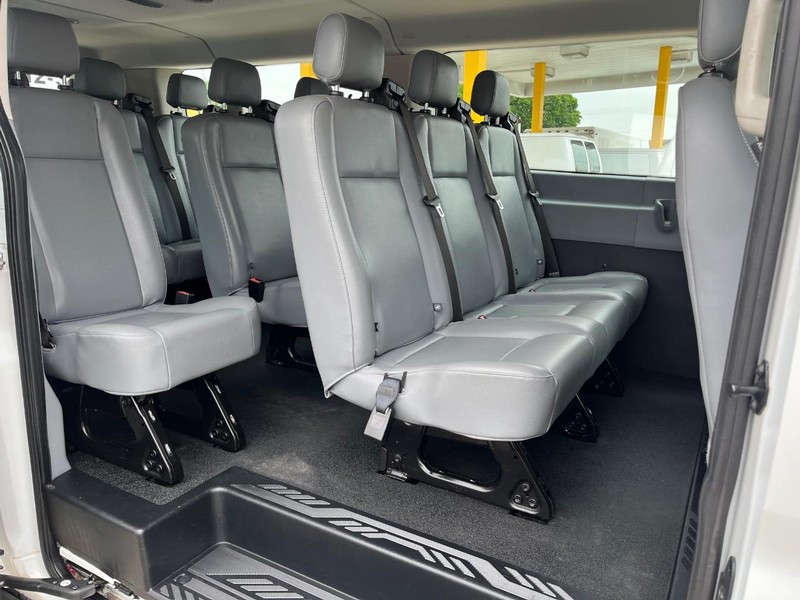 Ford Transit Wagon Vehicle Image 12