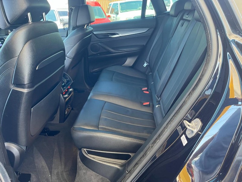 BMW X6 Vehicle Image 07