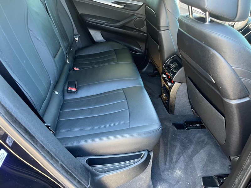 BMW X6 Vehicle Image 10