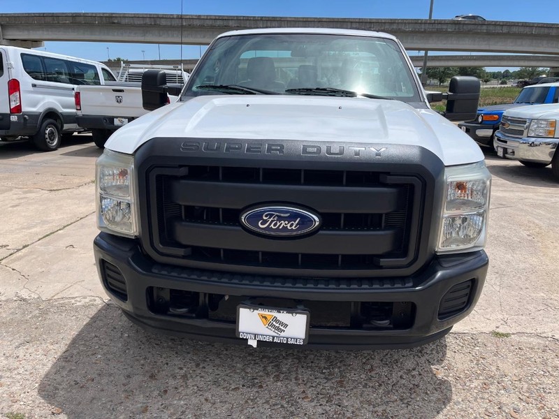 Ford Super Duty F-250 SRW Vehicle Image 02