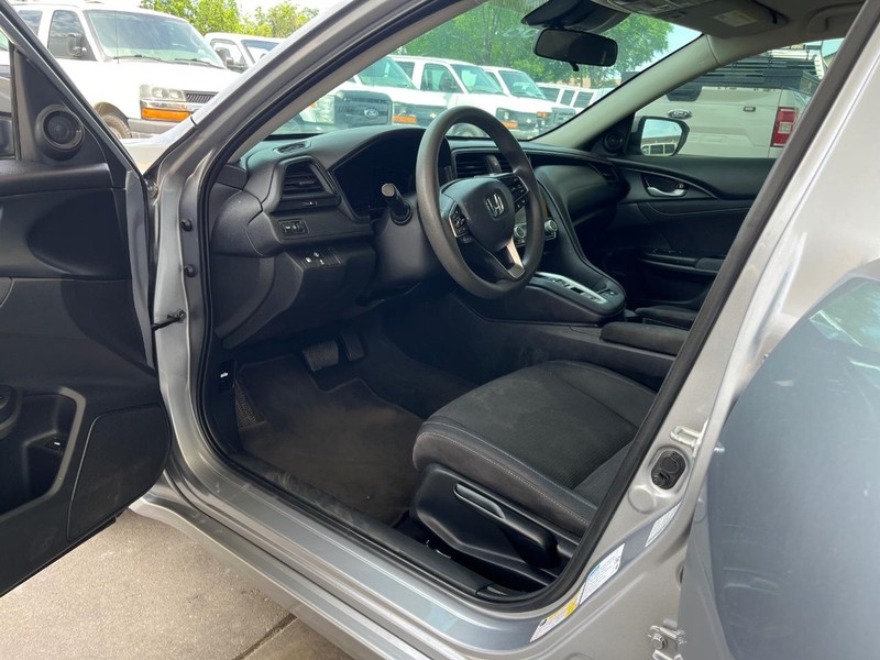 Honda Insight Vehicle Image 07
