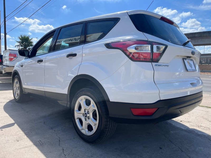 Ford Escape Vehicle Image 06
