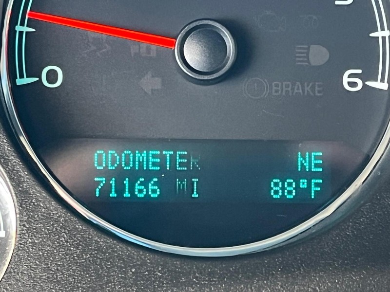 Chevrolet Tahoe Vehicle Image 13