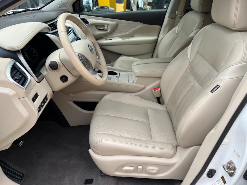 Nissan Murano Vehicle Image 07
