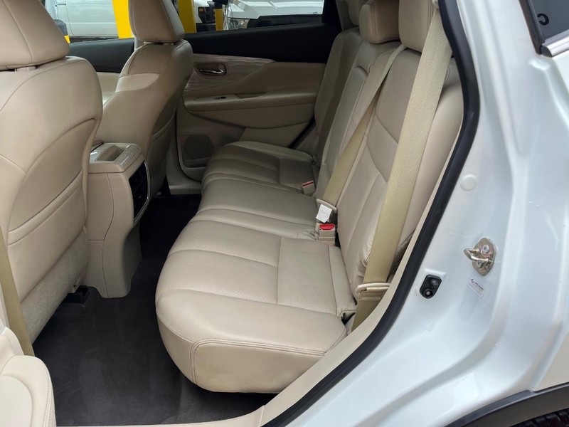 Nissan Murano Vehicle Image 08
