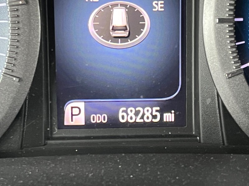 Toyota Sienna Vehicle Image 19