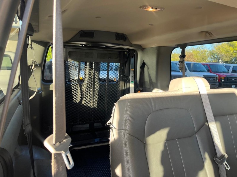 Chevrolet Express Passenger Vehicle Image 11