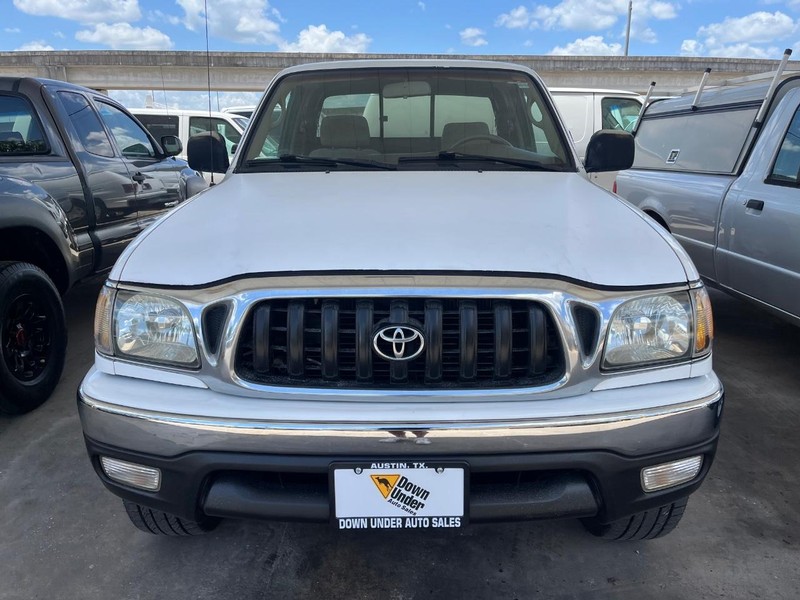 Toyota Tacoma Vehicle Image 02