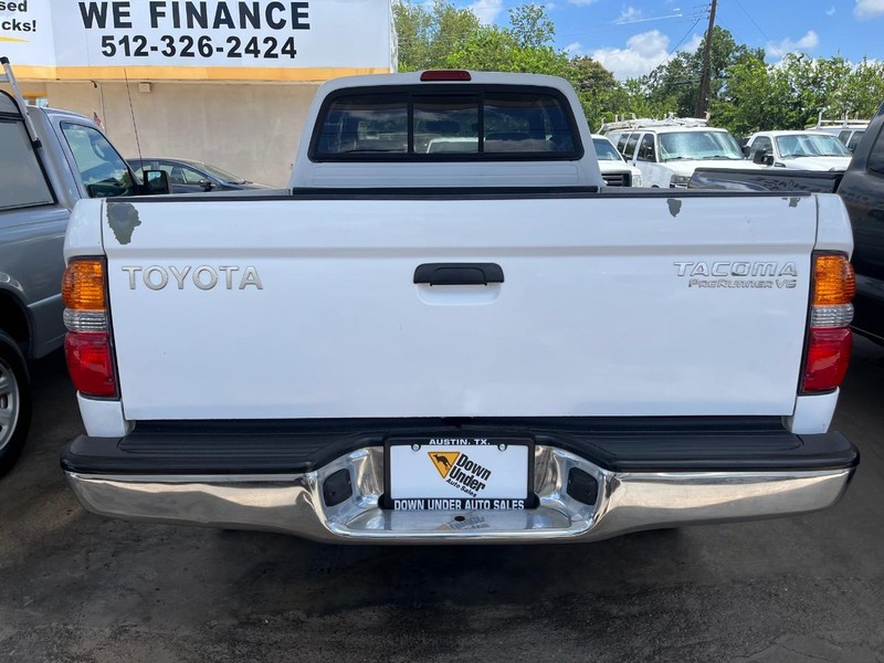 Toyota Tacoma Vehicle Image 05