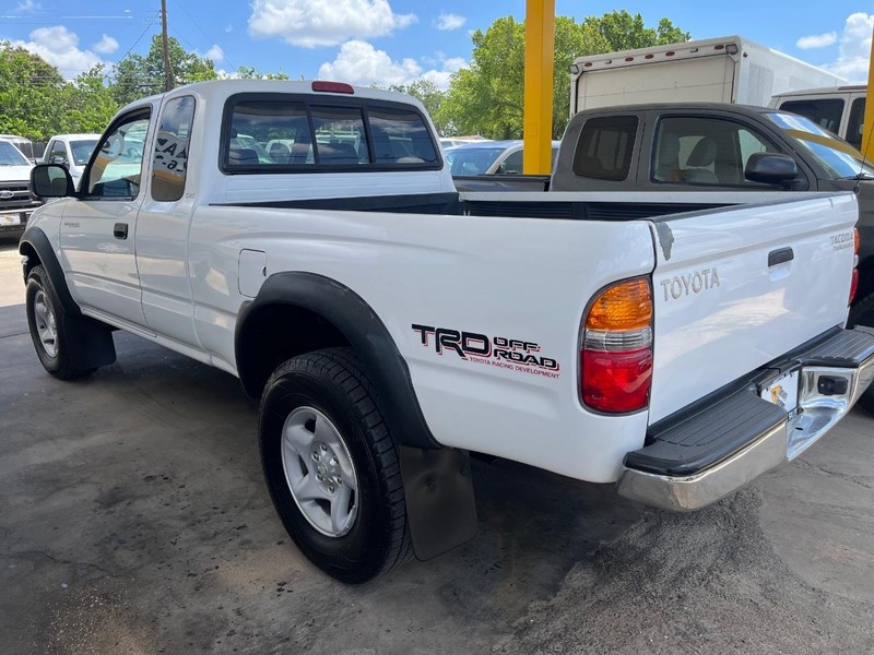 Toyota Tacoma Vehicle Image 06